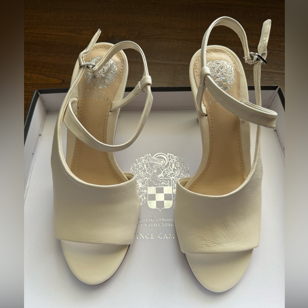 Vince Camuto ~ NEW Razanya Sheep Skin Upper Size 7.5